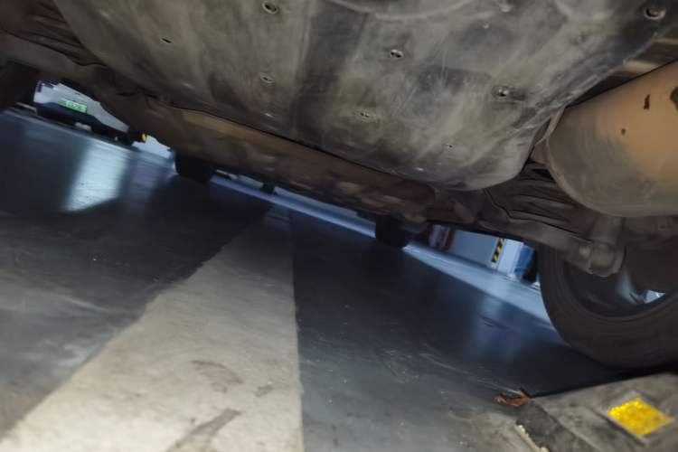 Used Honda Vezel 2015 1.8L CVT 2WD Luxury Model Chassis Rear