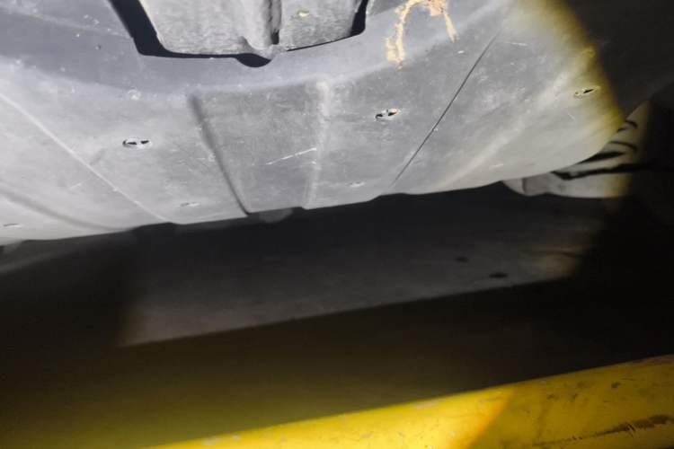 Used Honda Vezel 2015 1.5L CVT two-wheel drive Comfort trim Chassis Rear