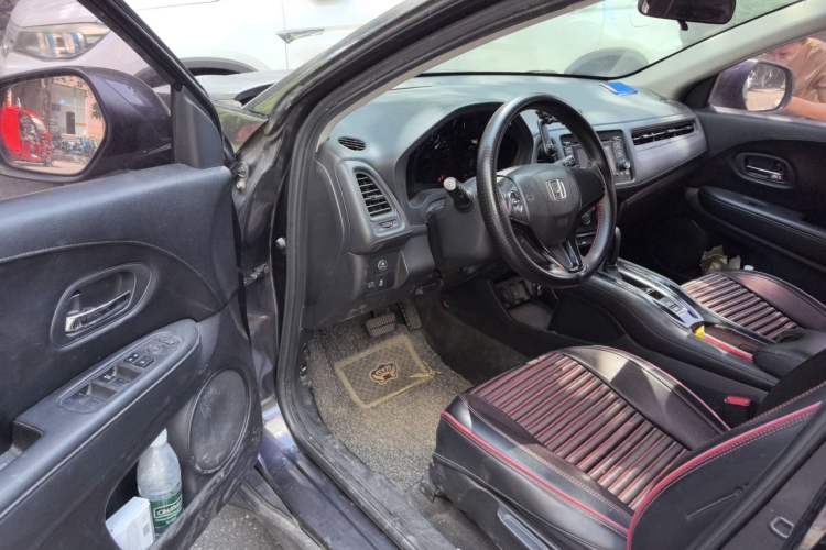 Used Honda Vezel 2015 1.5L CVT two-wheel drive Comfort trim Driver Seat