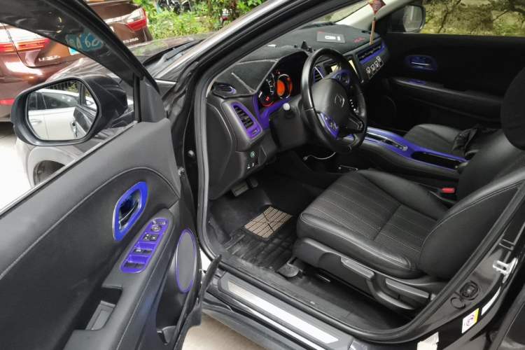 Used Honda Vezel 2015 1.8L CVT 2WD Luxury Model Driver Seat