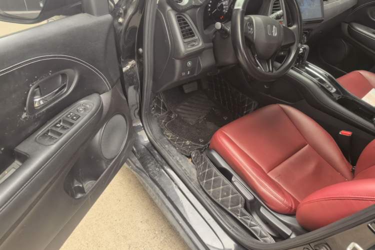 Used Honda Vezel 2015 1.5L CVT two-wheel drive Comfort trim Driver Seat