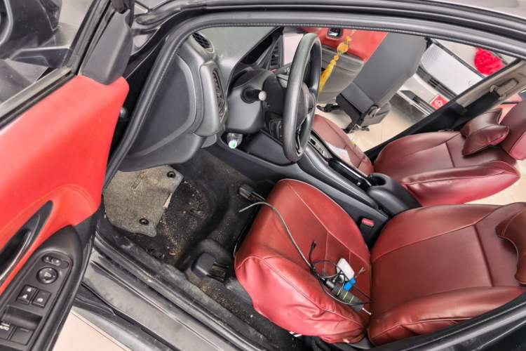 Used Honda Vezel 2015 1.5L CVT two-wheel drive Comfort trim Driver Seat