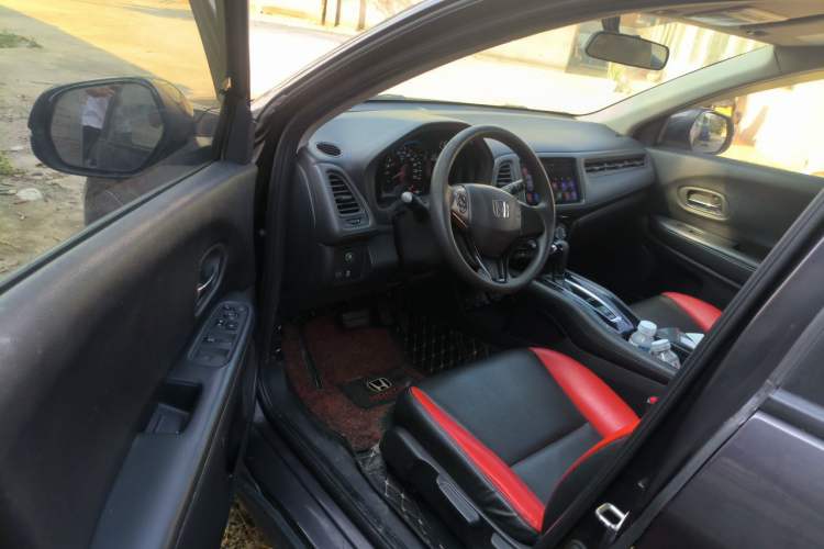 Used Honda Vezel 2015 1.8L CVT 2WD Elite Model Driver Seat