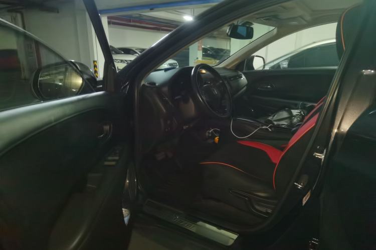 Used Honda Vezel 2015 1.8L CVT 2WD Luxury Model Driver Seat