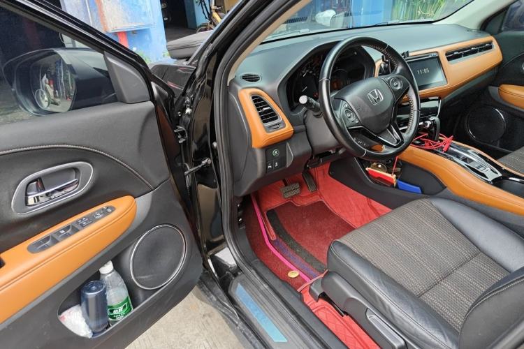Used Honda Vezel 2015 1.8L CVT 2WD Luxury Model Driver Seat