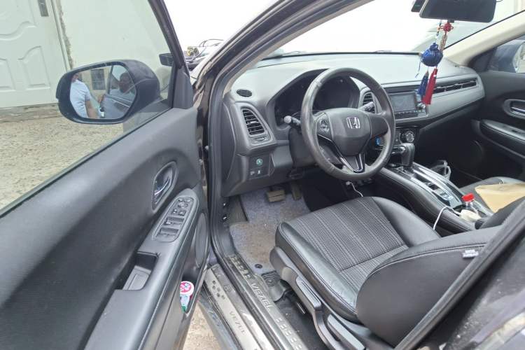 Used Honda Vezel 2015 1.8L CVT 2WD Elite Model Driver Seat