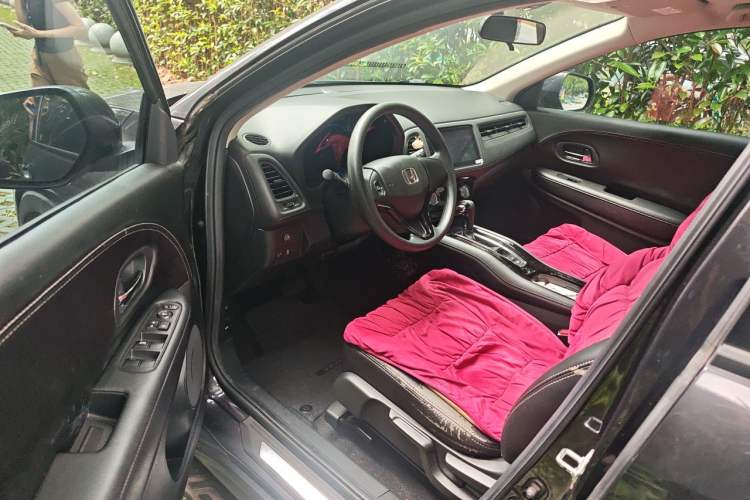 Used Honda Vezel 2015 1.5L CVT two-wheel drive Comfort trim Driver Seat