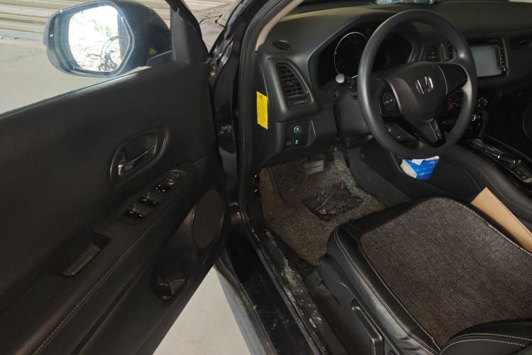 Used Honda Vezel 2015 1.5L CVT two-wheel drive Comfort trim Driver Seat