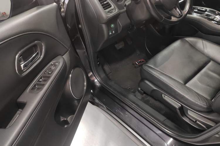 Used Honda Vezel 2015 1.8L CVT Four-Wheel Drive Flagship Model Driver Seat