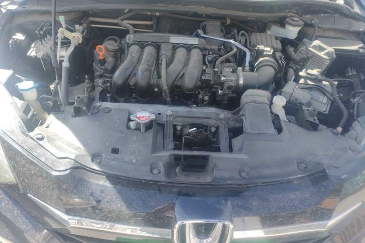 Used Honda Vezel 2015 1.5L CVT two-wheel drive Comfort trim Engine Bay