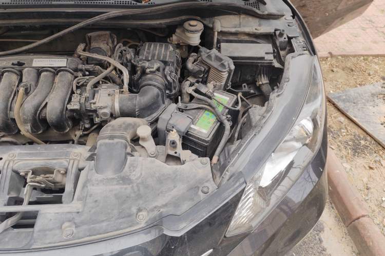 Used Honda Vezel 2015 1.5L CVT two-wheel drive Comfort trim Engine Bay Left
