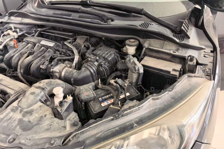 Used Honda Vezel 2015 1.5L CVT two-wheel drive Comfort trim Engine Bay Left