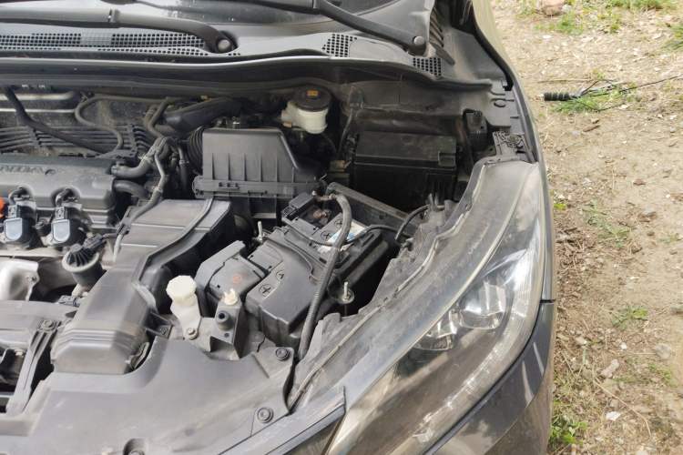 Used Honda Vezel 2015 1.8L CVT Four-Wheel Drive Flagship Model Engine Bay Left