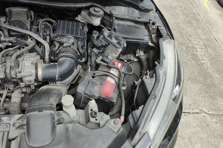 Used Honda Vezel 2015 1.5L CVT two-wheel drive Comfort trim Engine Bay Left