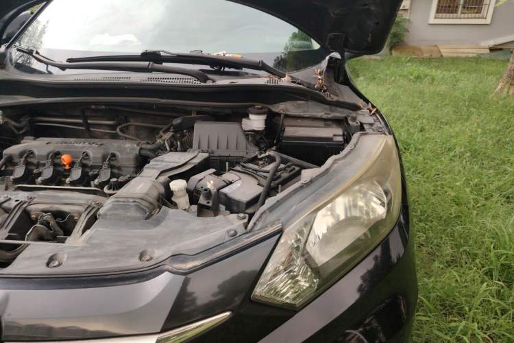 Used Honda Vezel 2015 1.8L CVT 2WD Elite Model Engine Bay Left