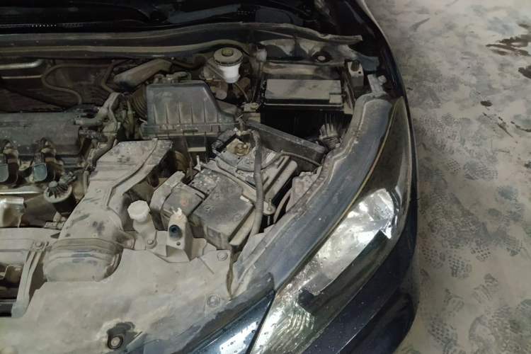 Used Honda Vezel 2015 1.8L CVT 2WD Elite Model Engine Bay Left