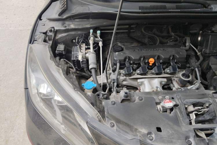 Used Honda Vezel 2015 1.8L CVT Four-Wheel Drive Flagship Model Engine Bay Right