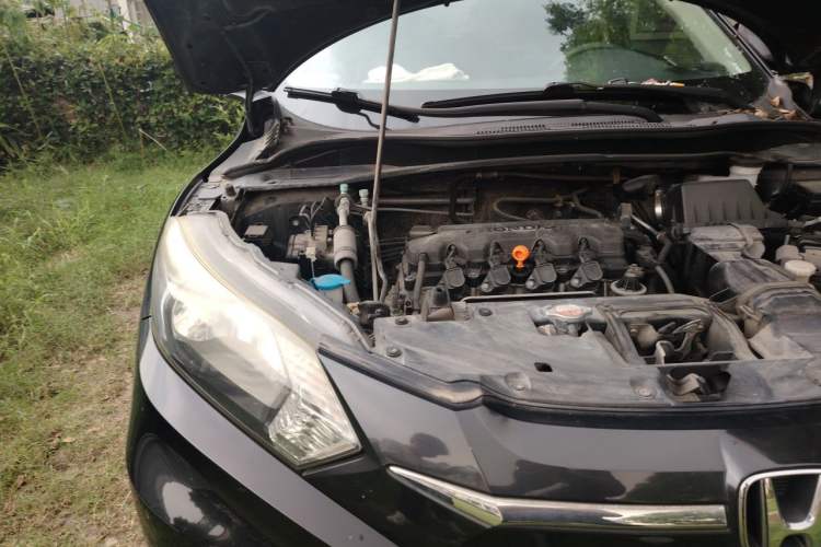 Used Honda Vezel 2015 1.8L CVT 2WD Elite Model Engine Bay Right