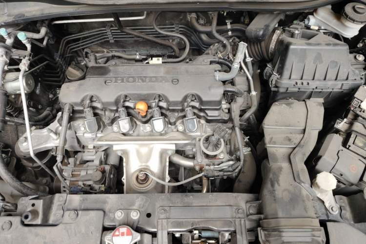 Used Honda Vezel 2015 1.8L CVT 2WD Elite Model Engine Bay