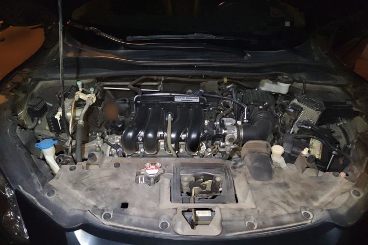 Used Honda Vezel 2015 1.5L CVT two-wheel drive Comfort trim Engine Bay