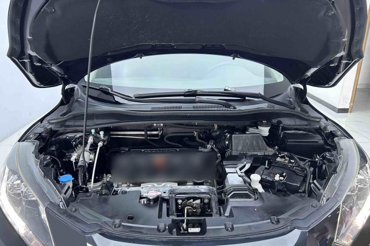 Used Honda Vezel 2015 1.8L CVT 2WD Luxury Model Engine Bay
