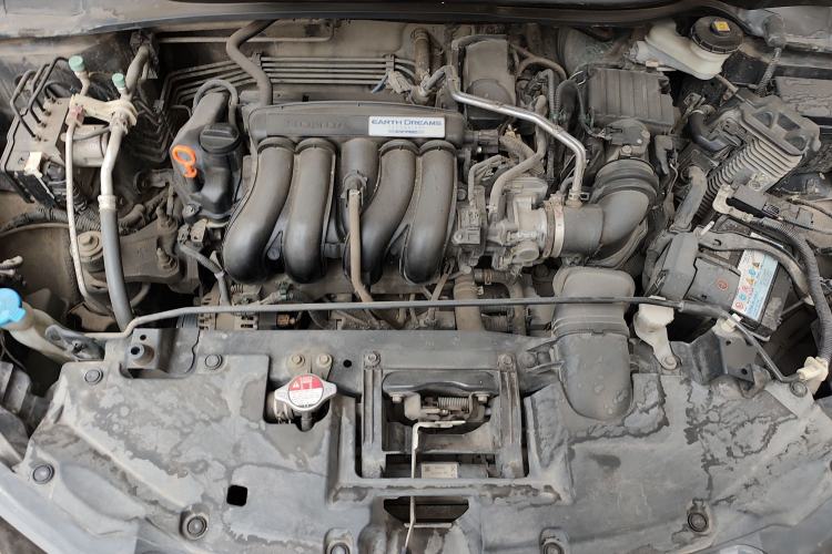 Used Honda Vezel 2015 1.5L CVT two-wheel drive Comfort trim Engine Bay