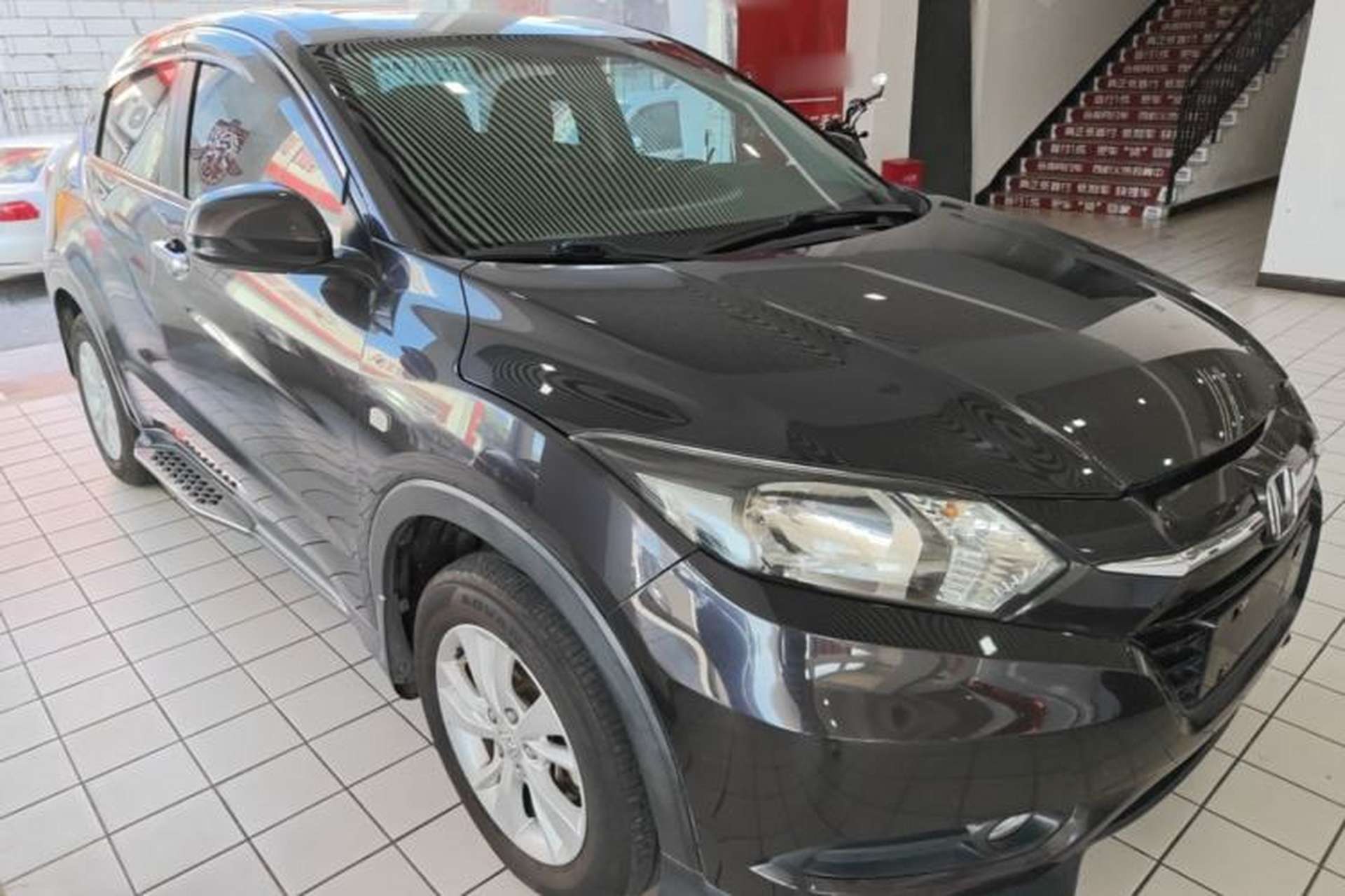 Used Honda Vezel 2015 1.5L CVT two-wheel drive Comfort trim Exterior 1