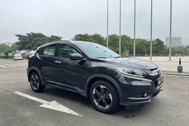 Used Honda Vezel 2015 1.8L CVT 2WD Luxury Model Exterior 11