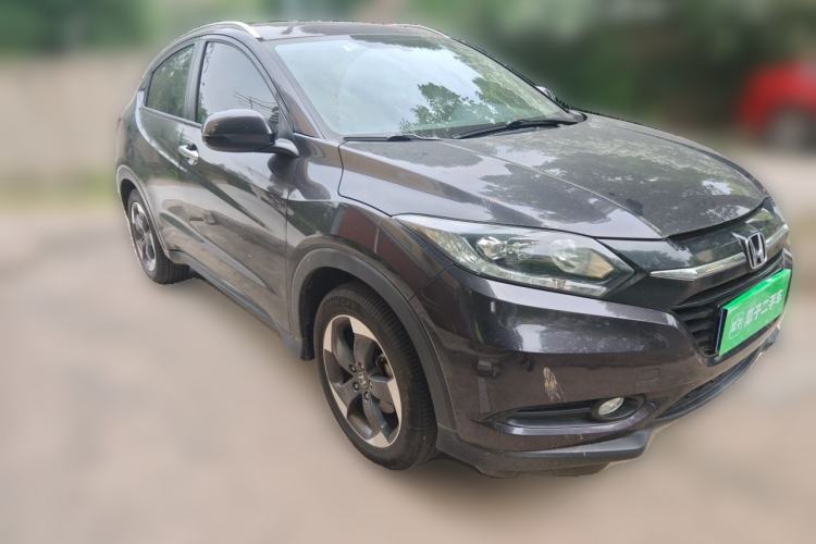 Used Honda Vezel 2015 1.8L CVT 2WD Luxury Model Front Right 45 Deg