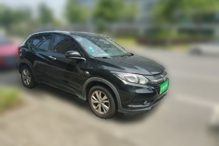 Used Honda Vezel 2015 1.5L CVT two-wheel drive Comfort trim Front Right 45 Deg