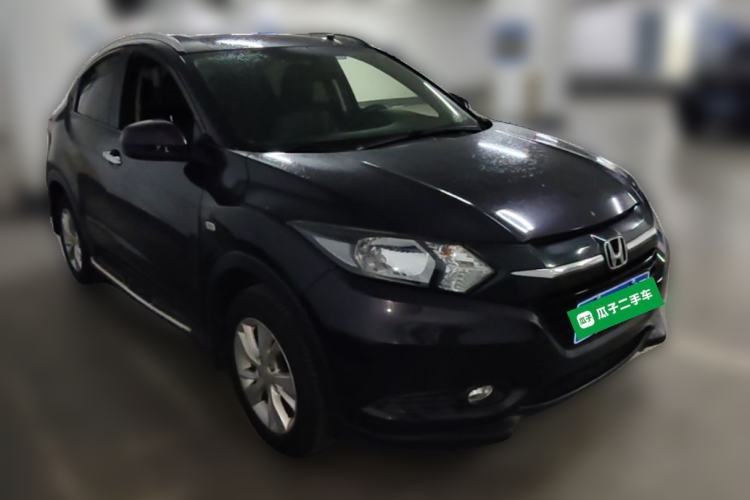 Used Honda Vezel 2015 1.5L CVT two-wheel drive Comfort trim Front Right 45 Deg