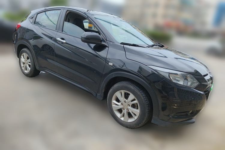 Used Honda Vezel 2015 1.5L manual two-wheel drive Comfort trim level Front Right 45 Deg