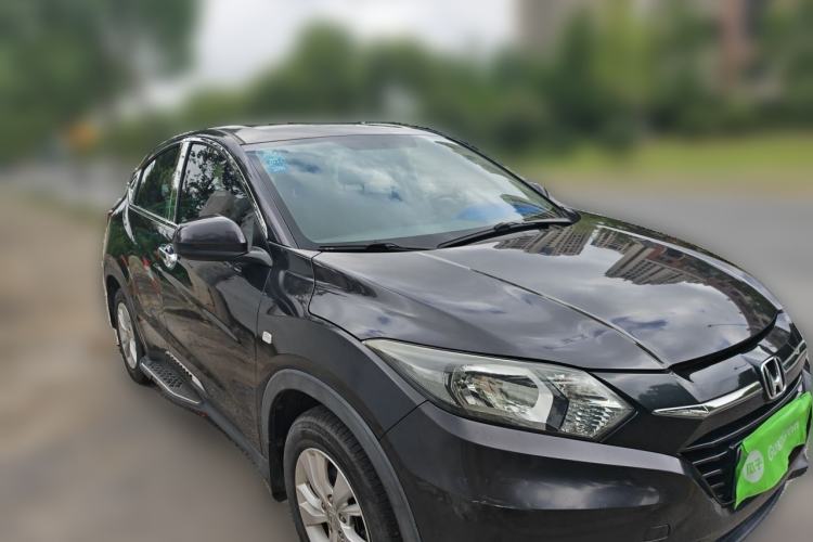 Used Honda Vezel 2015 1.5L CVT two-wheel drive Comfort trim Front Right 45 Deg