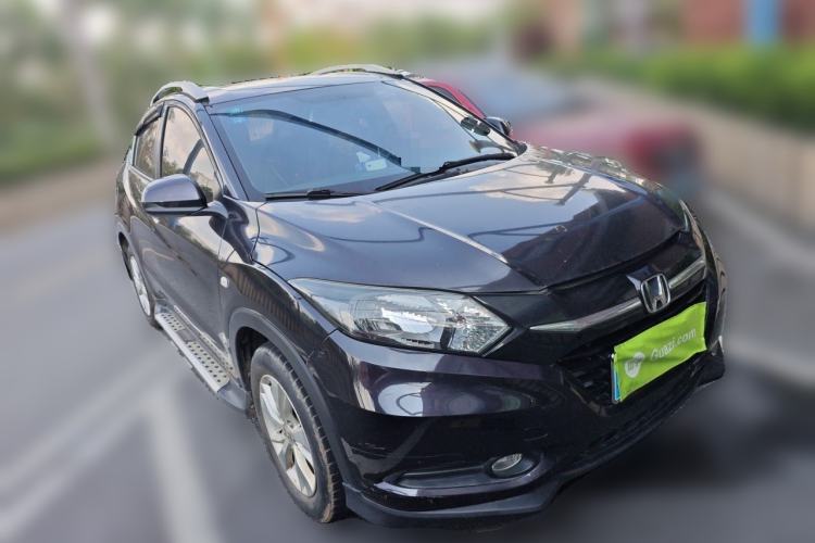 Used Honda Vezel 2015 1.5L manual two-wheel drive Comfort trim level Front Right 45 Deg