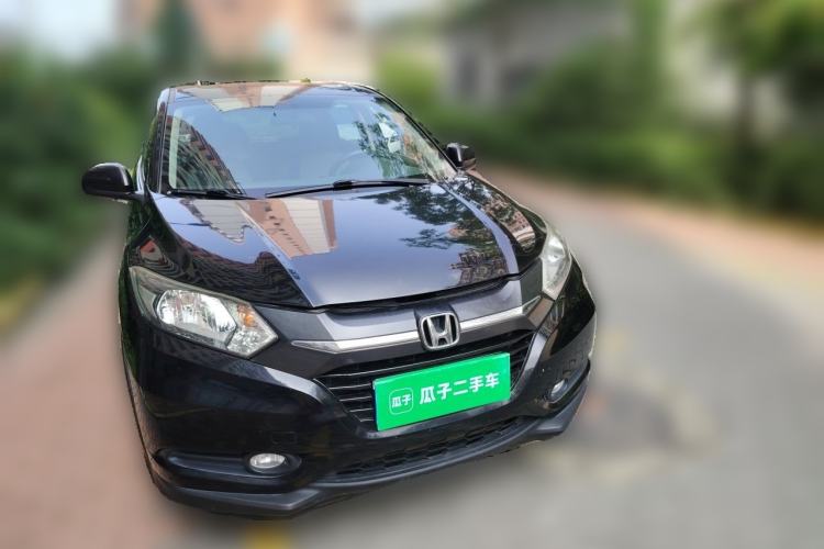 Used Honda Vezel 2015 1.8L CVT 2WD Elite Model Front Right 45 Deg