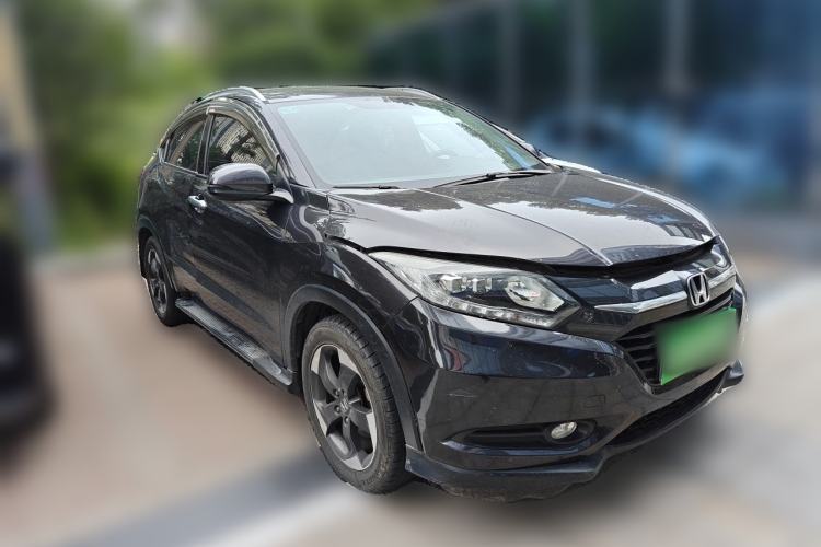 Used Honda Vezel 2015 1.8L CVT 2WD Luxury Model Front Right 45 Deg