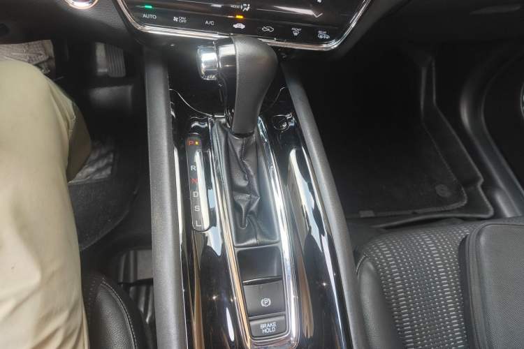Used Honda Vezel 2015 1.8L CVT 2WD Luxury Model Gear Lever