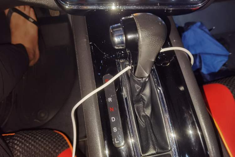 Used Honda Vezel 2015 1.8L CVT 2WD Luxury Model Gear Lever