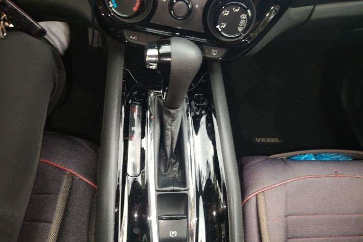 Used Honda Vezel 2015 1.8L CVT 2WD Elite Model Gear Lever