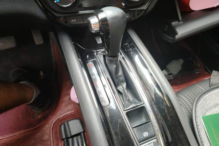 Used Honda Vezel 2015 1.8L CVT 2WD Elite Model Gear Lever