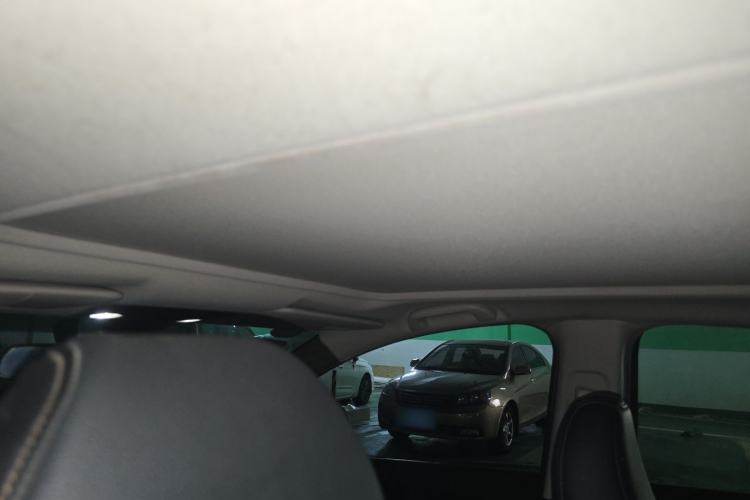 Used Honda Vezel 2015 1.8L CVT 2WD Luxury Model Headliner