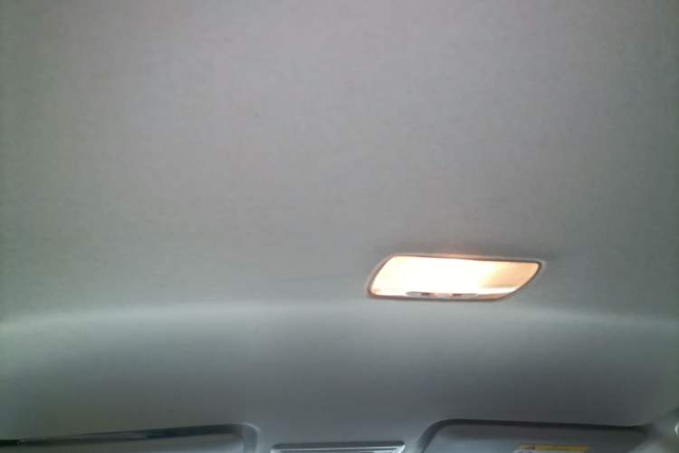 Used Honda Vezel 2015 1.5L CVT two-wheel drive Comfort trim Headliner