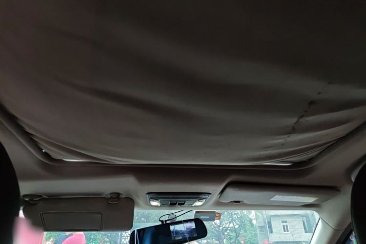 Used Honda Vezel 2015 1.8L CVT 2WD Luxury Model Headliner