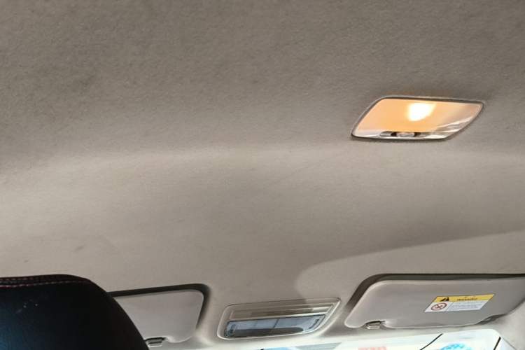 Used Honda Vezel 2015 1.5L CVT two-wheel drive Comfort trim Headliner