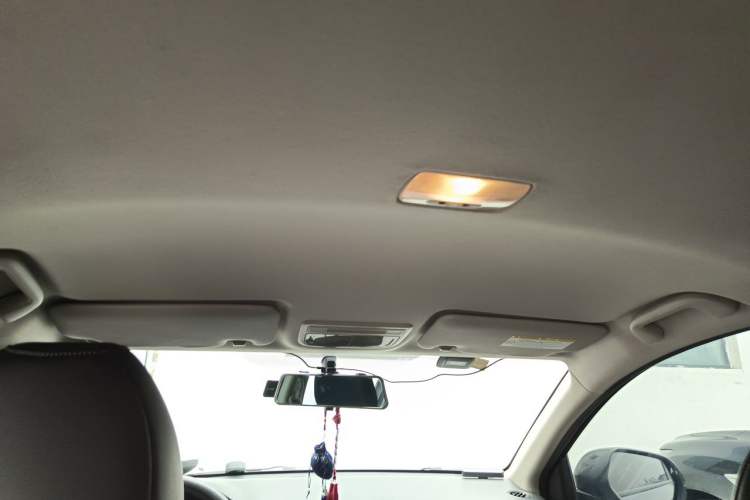 Used Honda Vezel 2015 1.8L CVT 2WD Elite Model Headliner