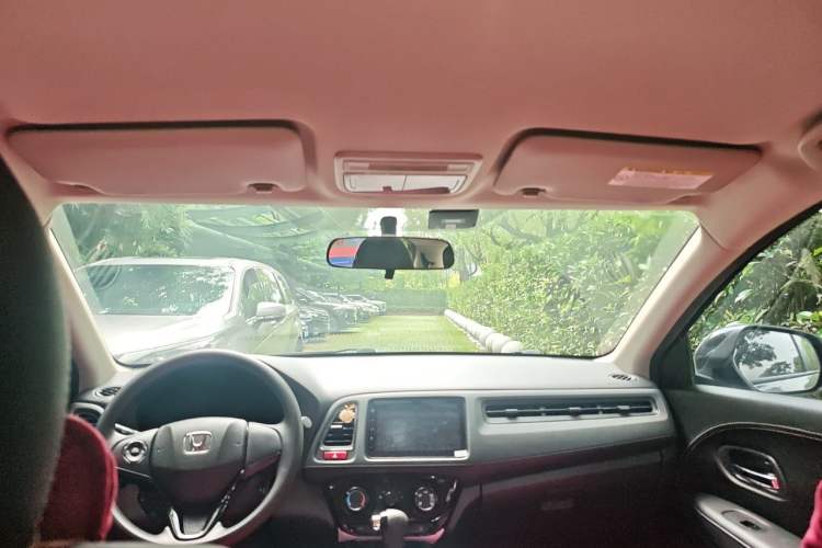 Used Honda Vezel 2015 1.5L CVT two-wheel drive Comfort trim Headliner