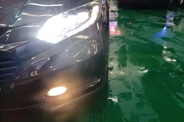 Used Honda Vezel 2015 1.8L CVT 2WD Luxury Model Left Front Headlight