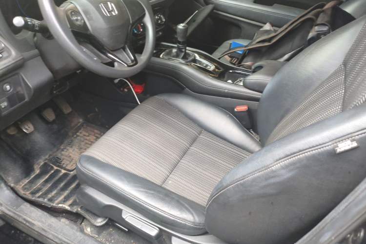 Used Honda Vezel 2015 1.8L Manual Two-Wheel Drive Elite Version Left Front Seat