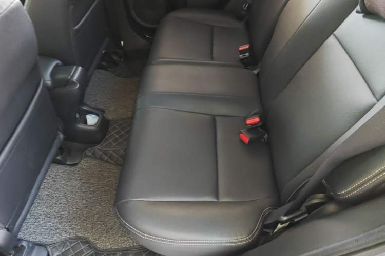 Used Honda Vezel 2015 1.5L CVT two-wheel drive Comfort trim Left Rear Seat