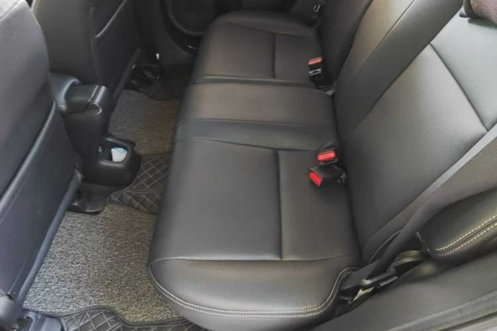 Used Honda Vezel 2015 1.5L CVT two-wheel drive Comfort trim Left Rear Seat